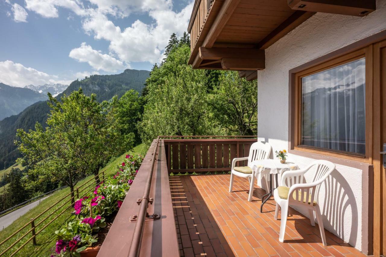 Gasthof Pension Berghof Hippach Exterior photo